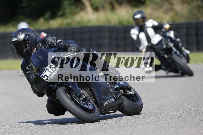 /44 09.08.2025 Plüss Moto Sport ADR/Freies Fahren/536